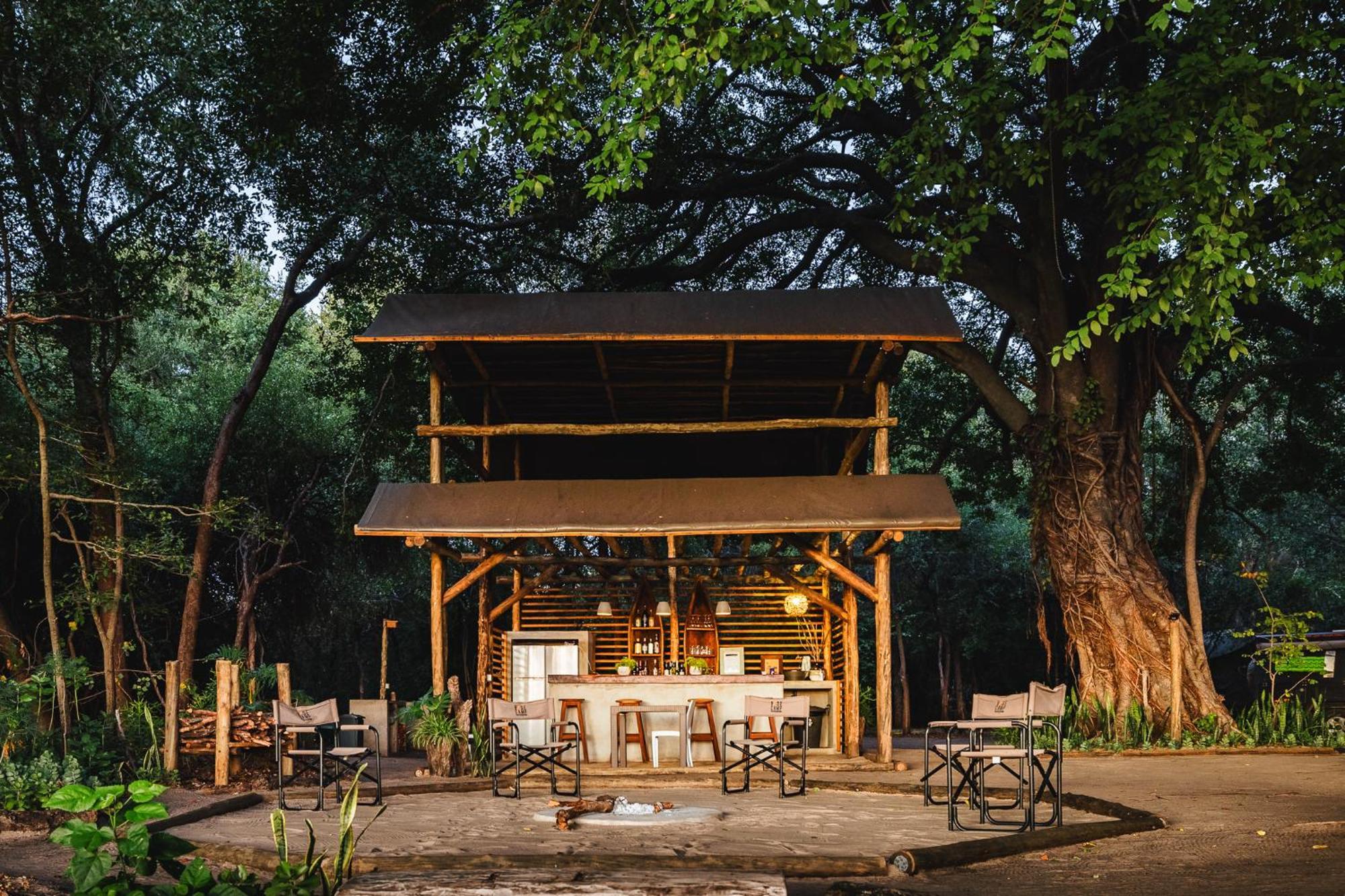 Askiesbos - Samochima Bush Camp Shakawe Luaran gambar